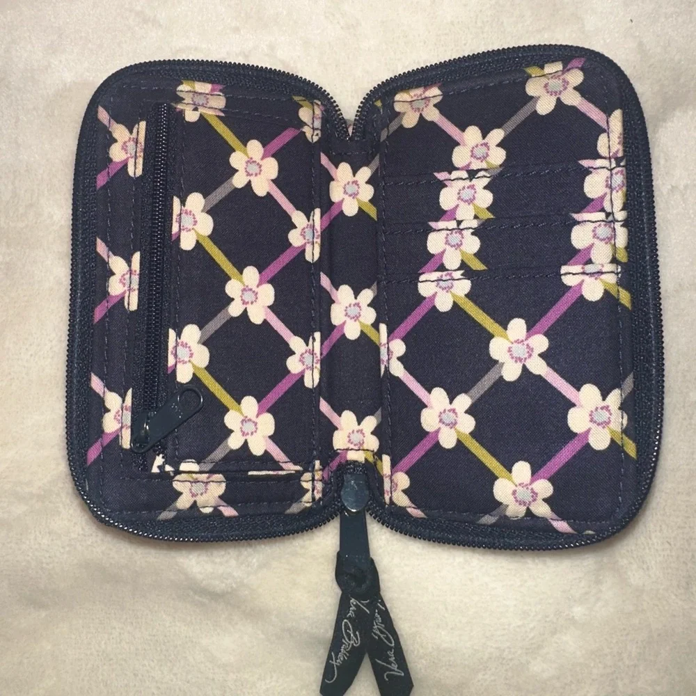 Vera Bradley Compact Wristlet Wallet Plumb Petals Nightingale Patterns - Picture 8 of 10